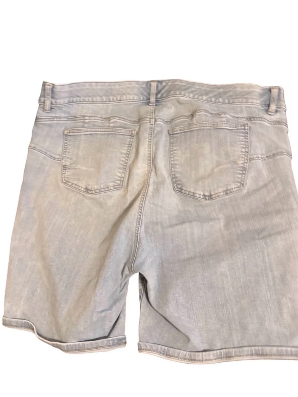 Torrid Light Blue Denim Jean Shorts Size 22